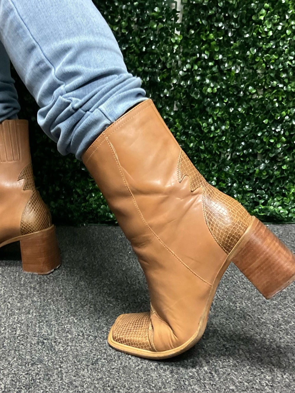 Vintage Y2K Diba Tan Leather Block Heel Boots with Snake Trim